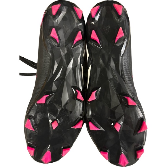 Predator Accuracy.3 L FG [Core Black/Shock Pink] Size 10.5 - Picture 8 of 15